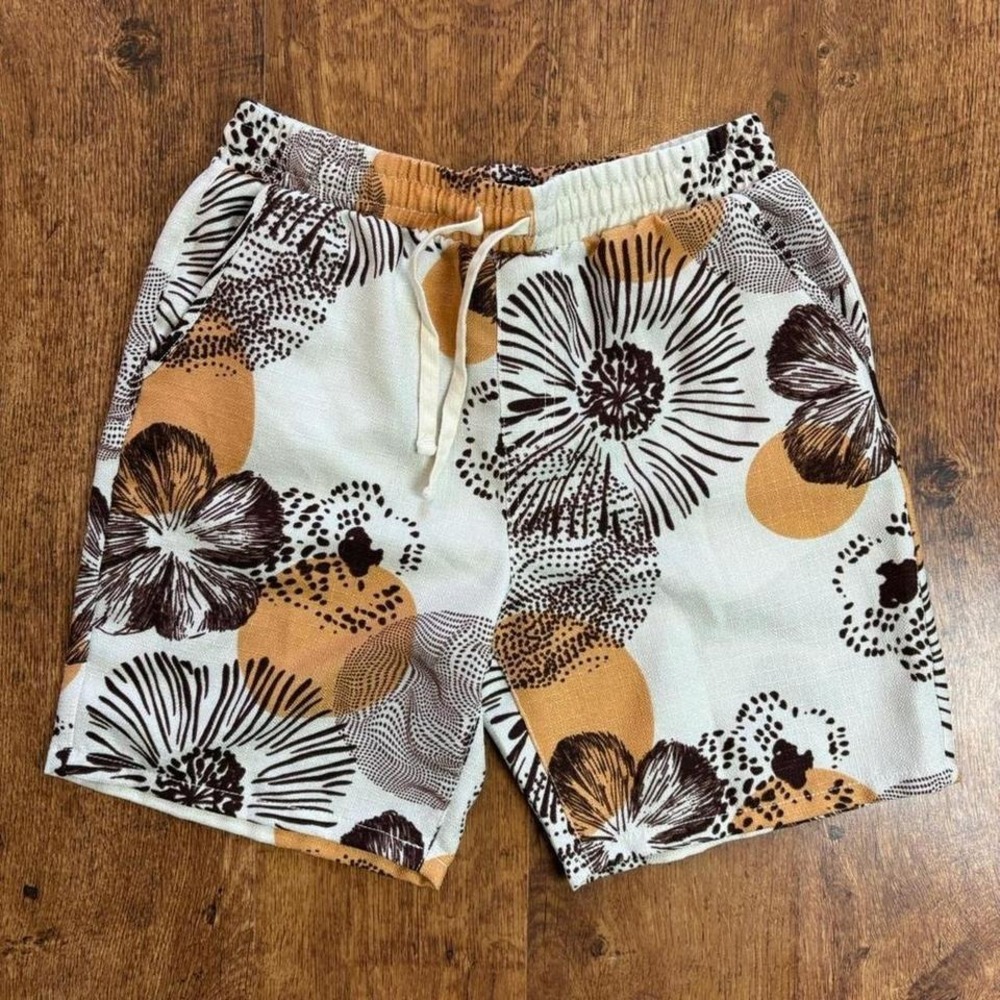 Malibu Beach Club cream multicolored shorts Size M summer, island vibes